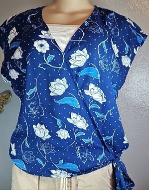 Kut from the Kloth Navy Floral Wrap Top